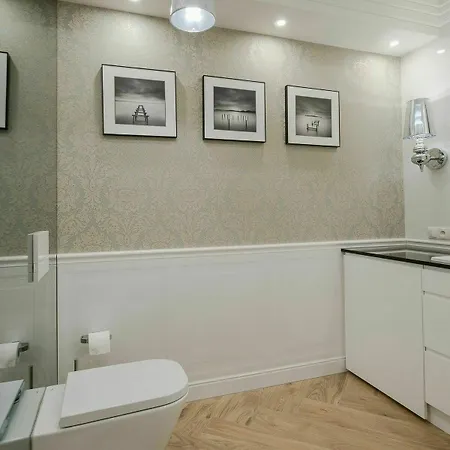 Apartment Rentplanet - Laciarska Wroclaw