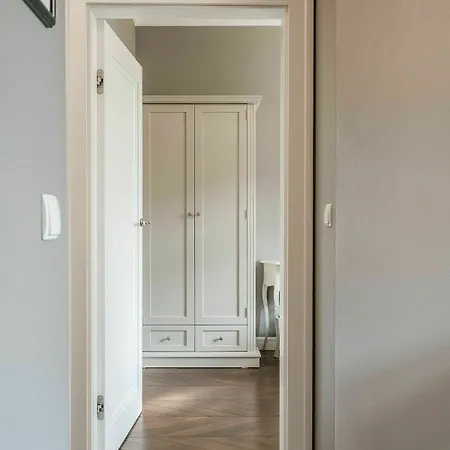 Rentplanet - Laciarska Wroclaw